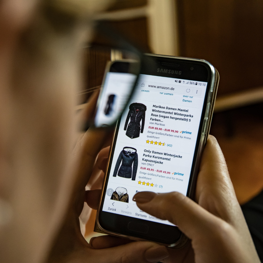 E-Commerce and Fashion Retail: Personalised Recommendations, Virtual Try-Ons, and Simple Payment Methods