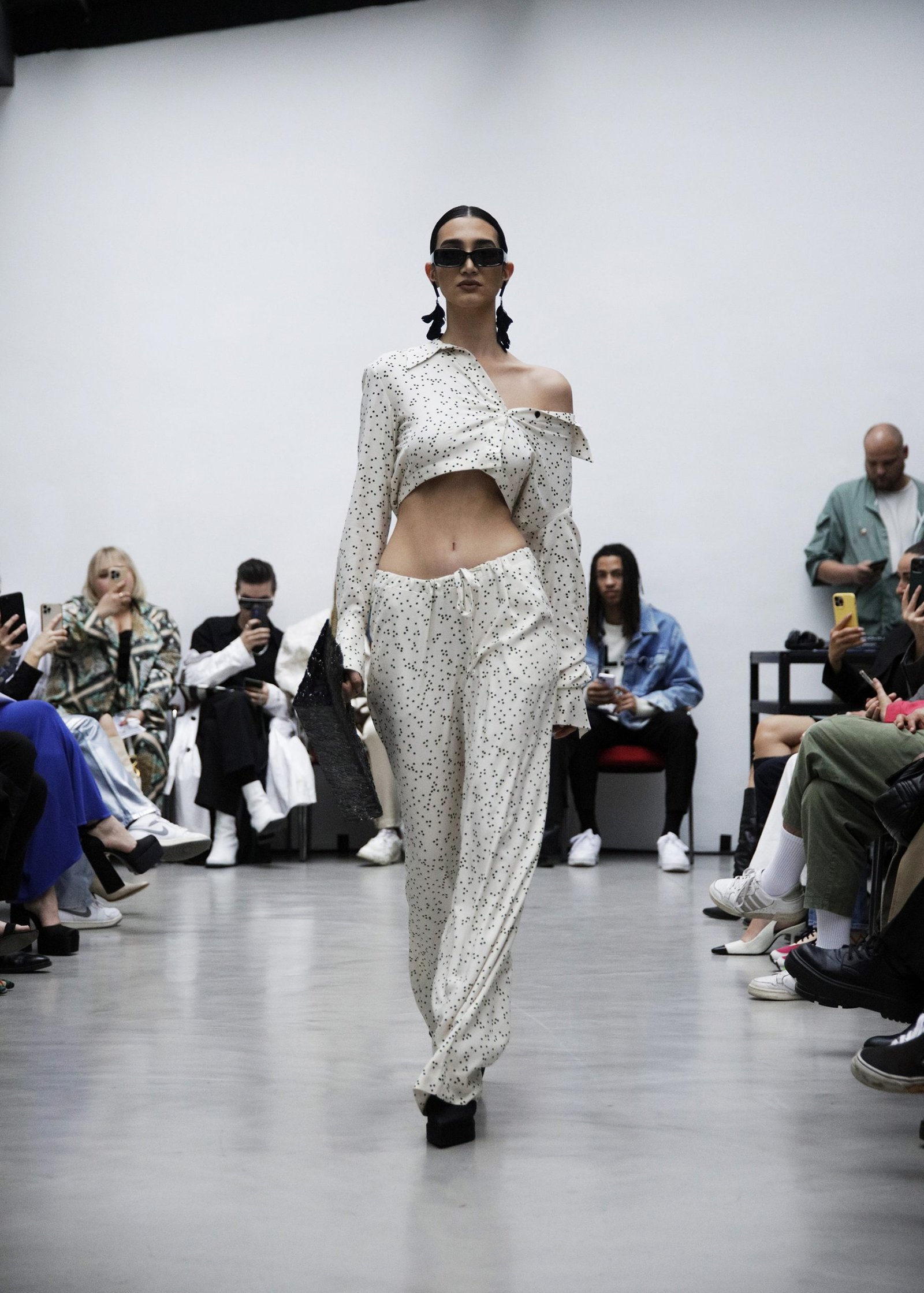"Self Reflection": Unveiling Ayushin's Latest Collection and Its Message