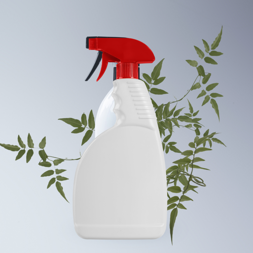 Spray bottle for natural cleaning agent