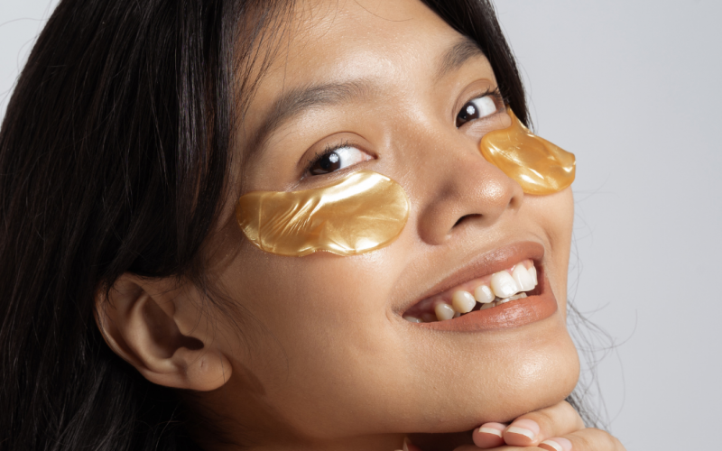 8 Effective Ways to Prevent Under-Eye Wrinkles