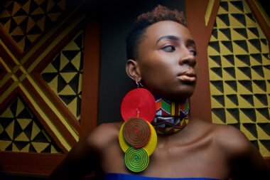 The 7 Rules for Wearing Statement Jewellery