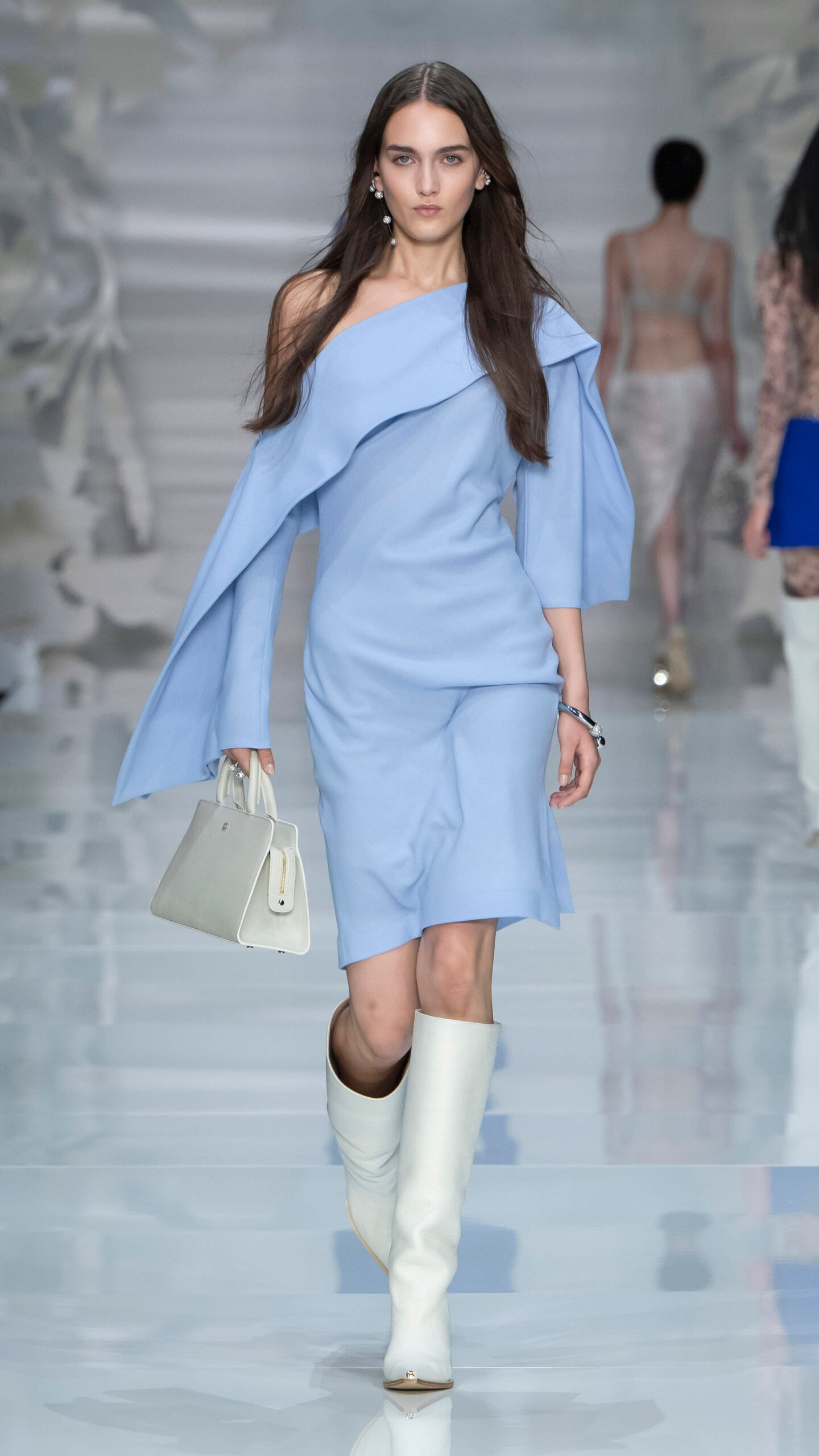 Spring/Summer 2024 Fashion Show by AIGNER