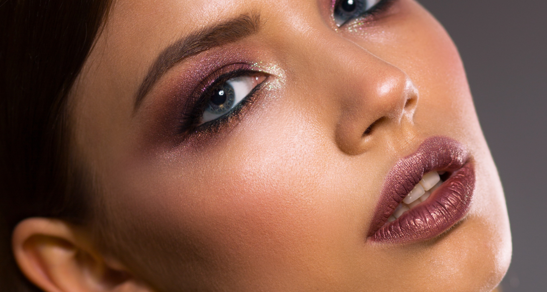 Inspiration for Valentine’s Day with 5 makeup looks ranging from subtle to bold for a romantic evening