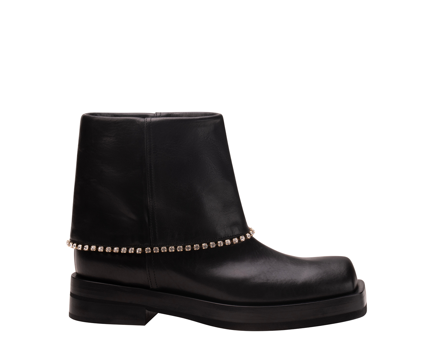 Flawed Geometries, Obsession with black | AGL Fall Winter 2024/25 Collection