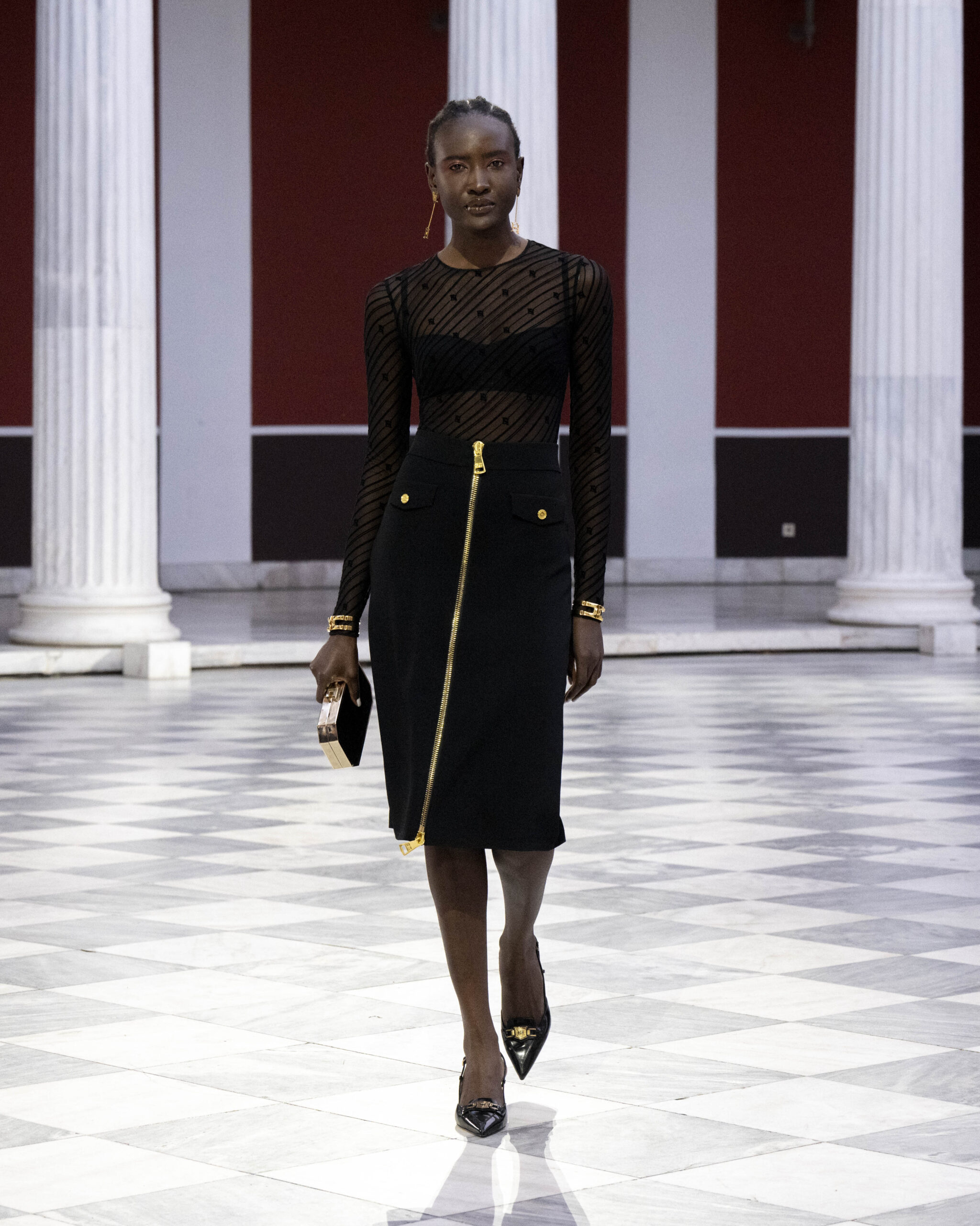 Athens Fashion Week Lit Up With Timeless Pieces From Elisabetta Franchi's ETERNAL Collection