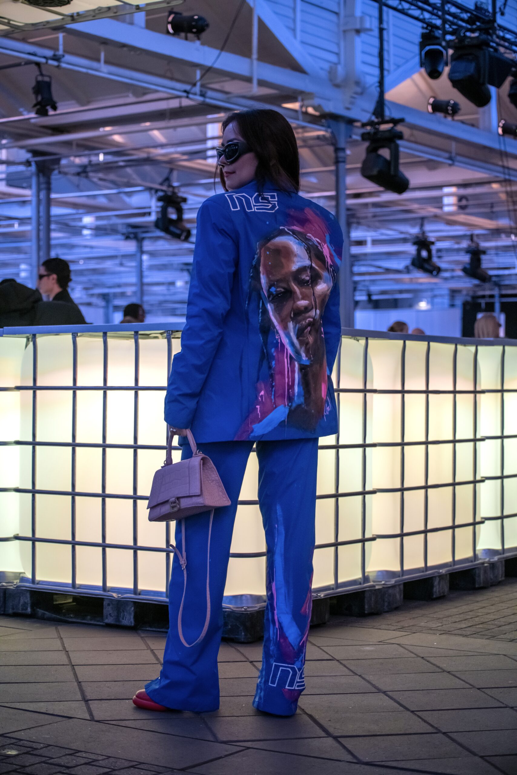 As discussed by Margarita Howis, Colours Have Healing Powers