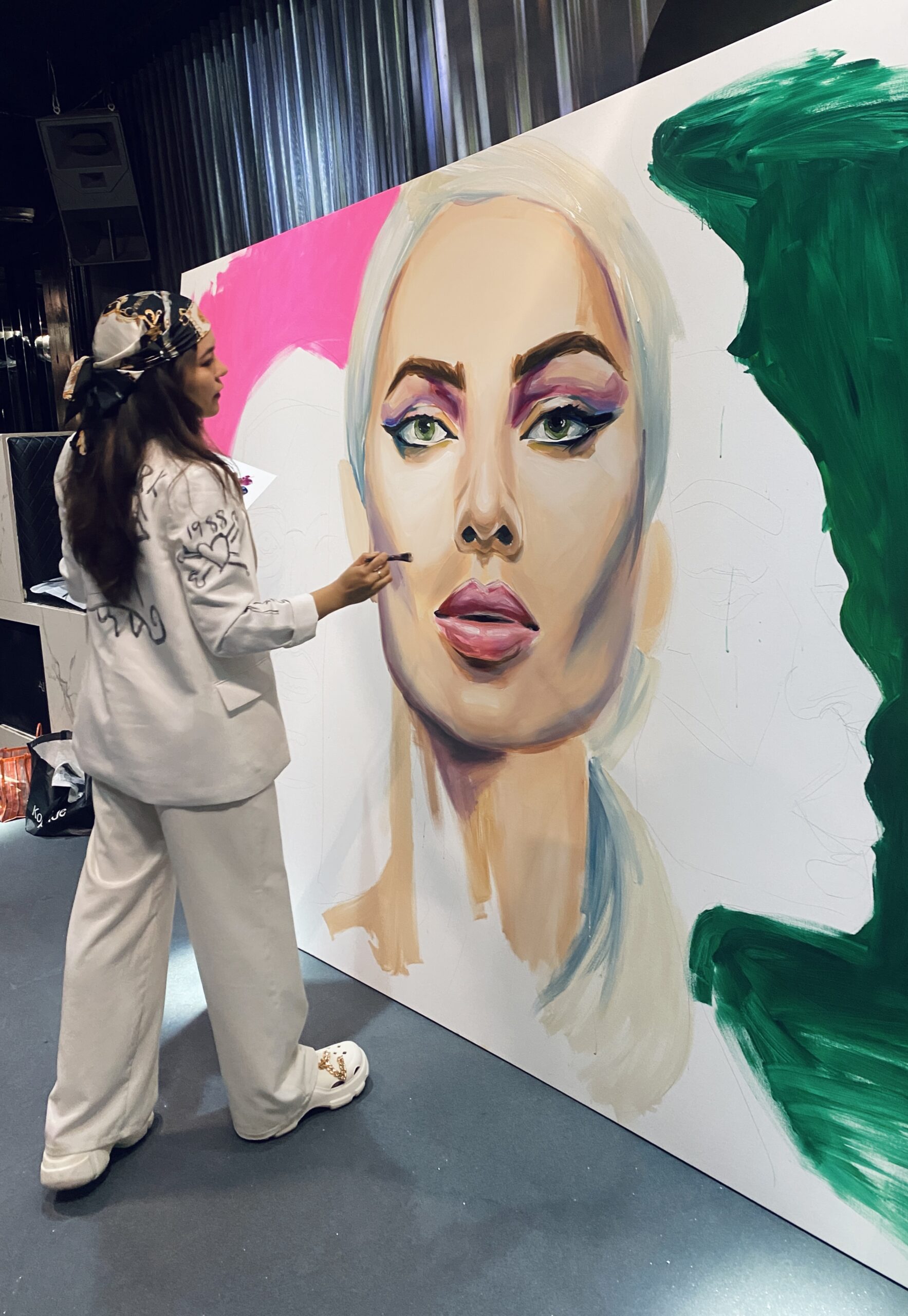 As discussed by Margarita Howis, Colours Have Healing Powers