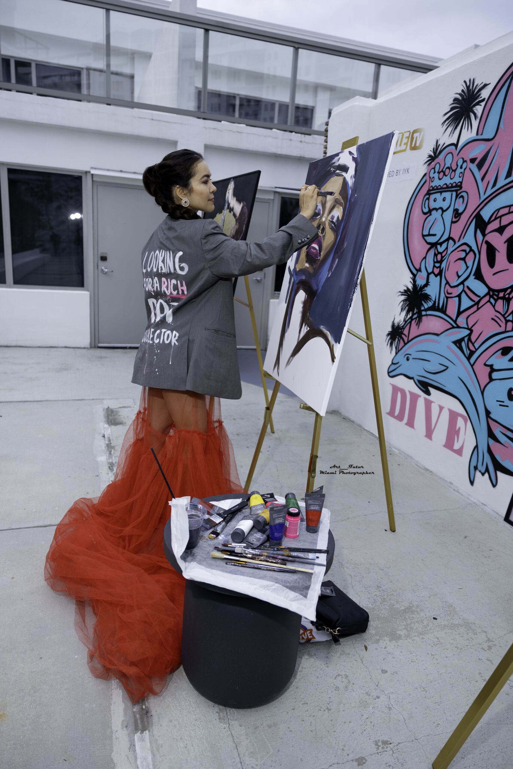 As discussed by Margarita Howis, Colours Have Healing Powers