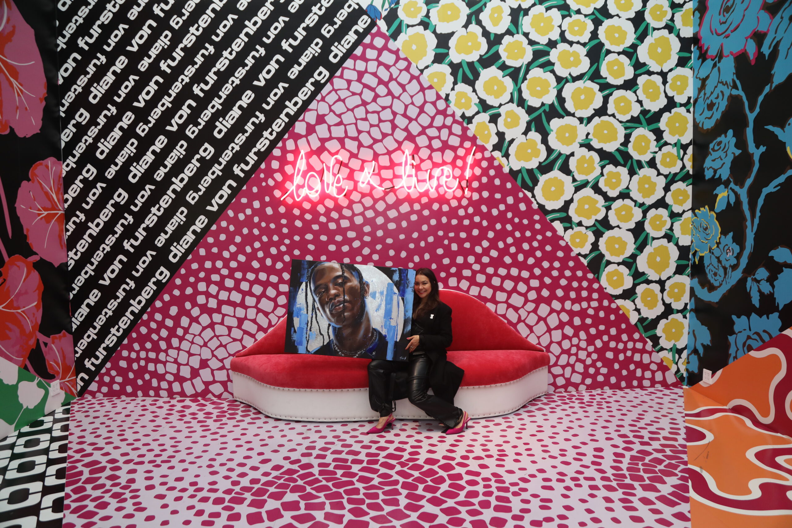 As discussed by Margarita Howis, Colours Have Healing Powers