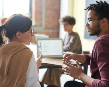 A guide on how to navigate workplace relationships without being hurt or ending unprofessional