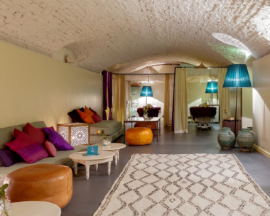 A view of the opulent interior of Aux Gazelle, showcasing the most luxurious hammam experience in Vienna