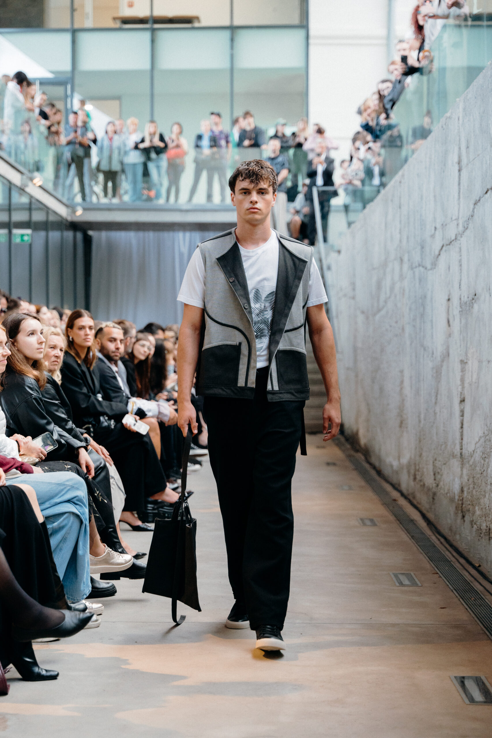 Introverts in Love: What to Do and What Not to Do