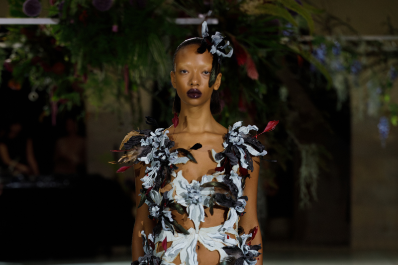 MAJÈRE, in collaboration with the queer-feminist production label Vproud.uction, presents their latest collection "UNZUCHT" SS25 at Berlin Fashion Week