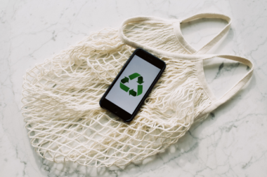 A visual guide to Zero Waste living, highlighting the Seven Rs of Sustainability with vibrant icons representing each principle.