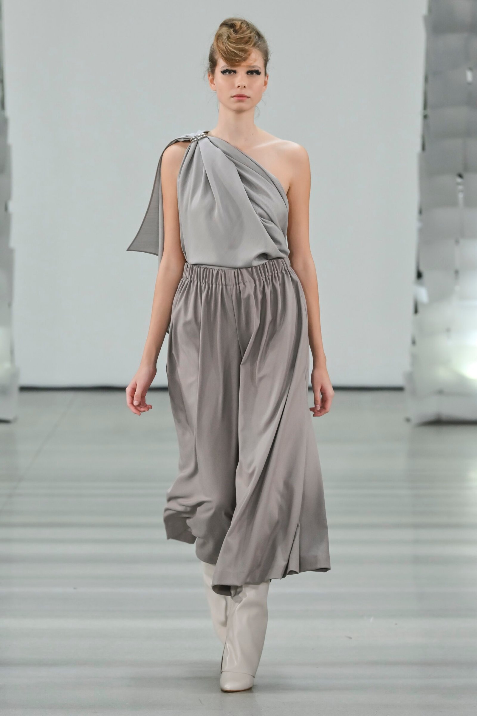 Sustainability and Timeless Fashion from Andrea Pojezdálová at Mercedes-Benz Fashion Live 2024