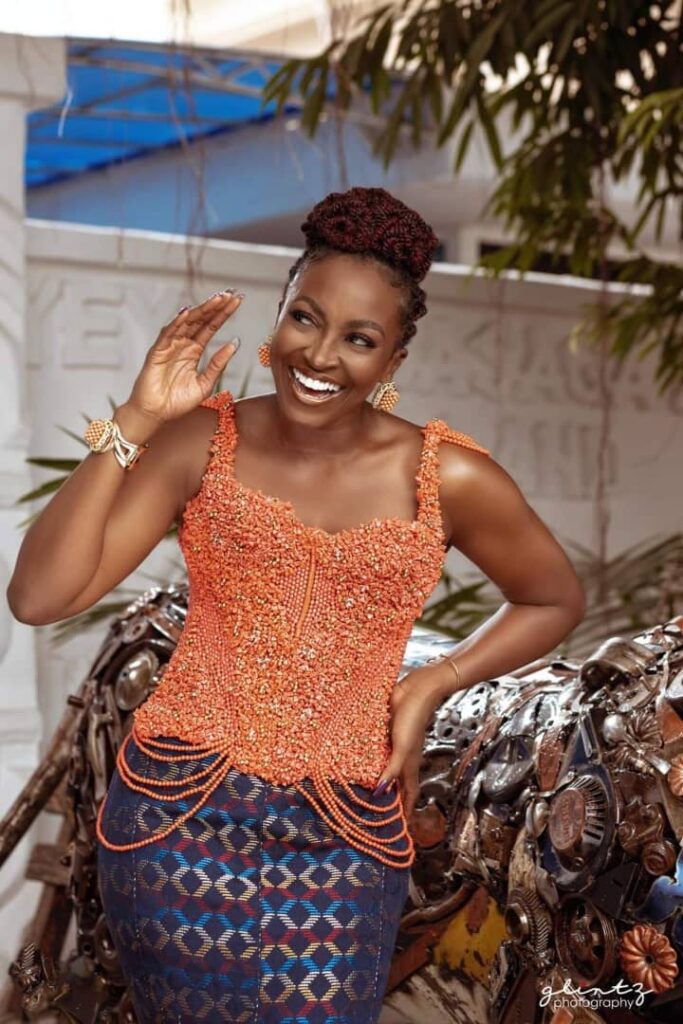 Kate Henshaw stuns in a timeless piece from Artsmith Jewellery
