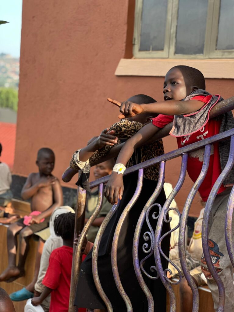 A group of children supported by Shabani Chani