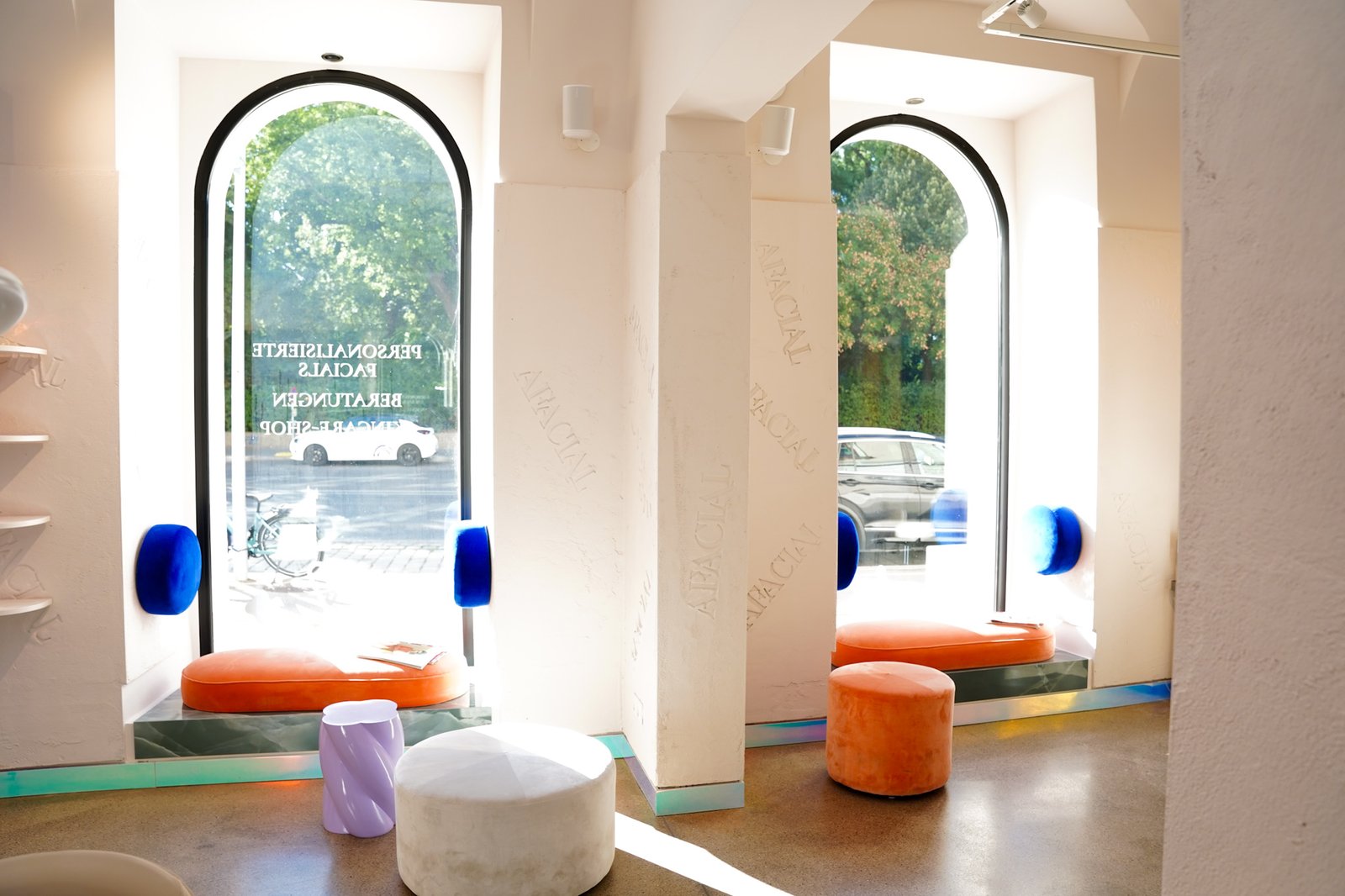 Afacial Skinbar’s calming ambiance for personalized skincare