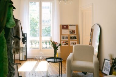 Exterior view of Eidiko Showroom Paris, a creative space for emerging fashion brands
